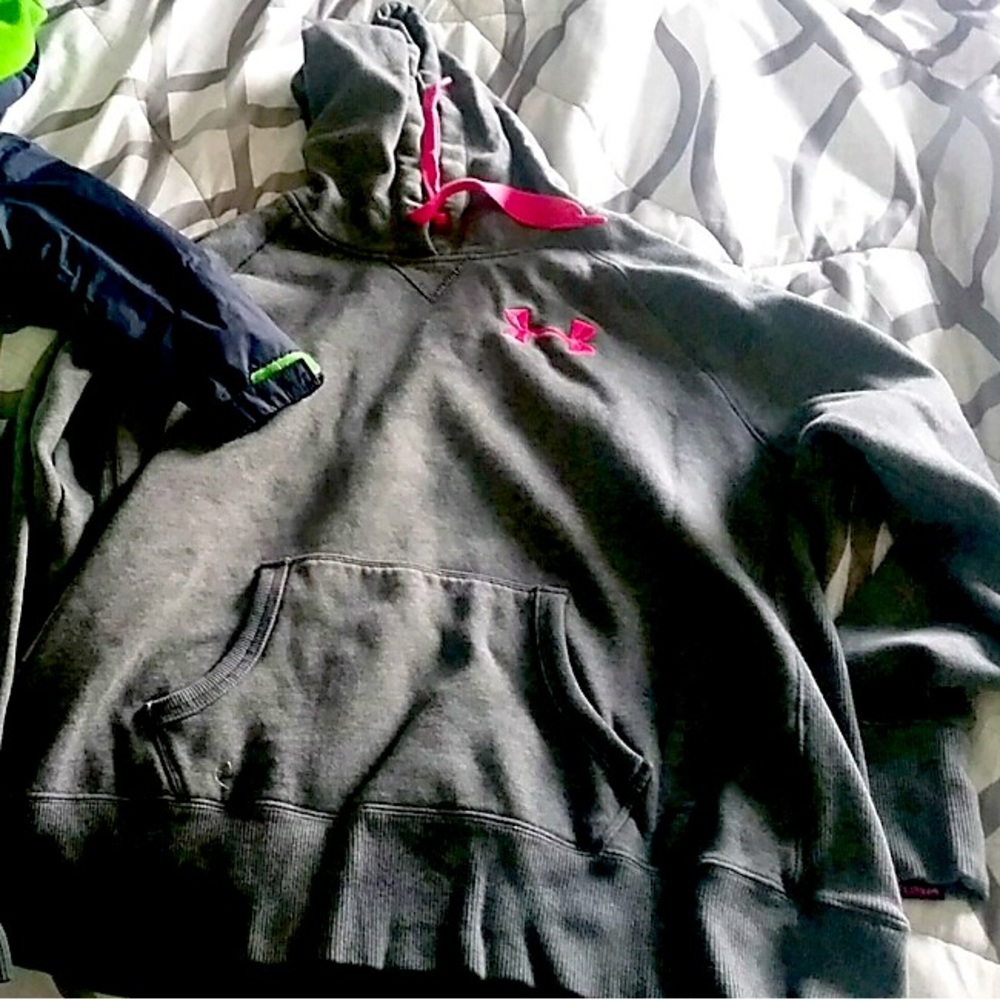 Woman’s Lg hoodie